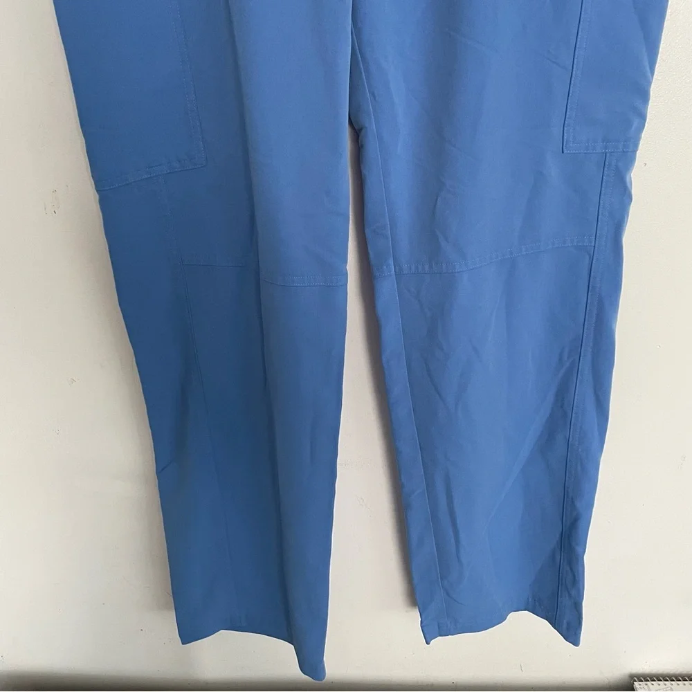 Men’s FIGS Axim Cargo Scrub Pants Ceil Blue Size XL